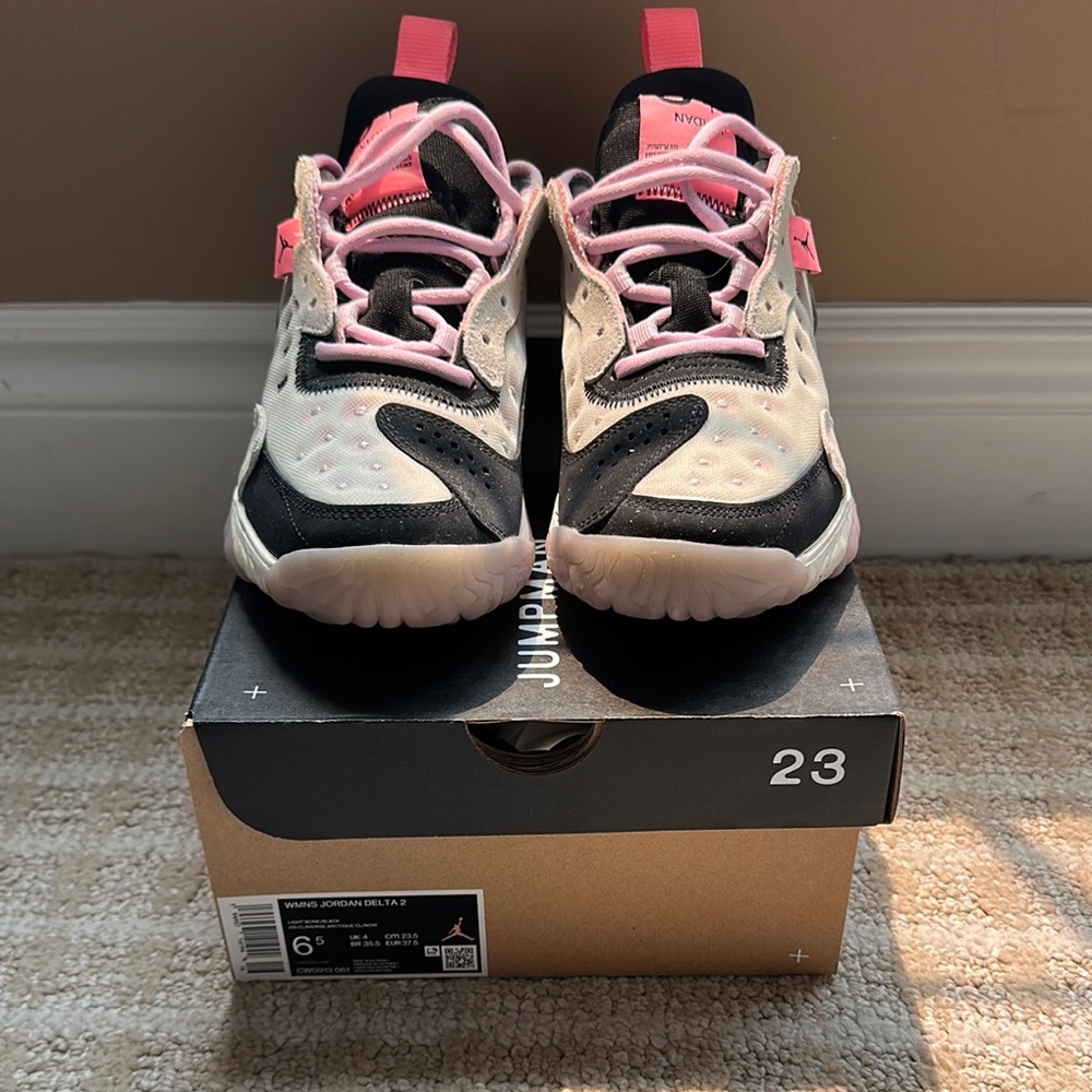 Nike Air Jordan Delta 2